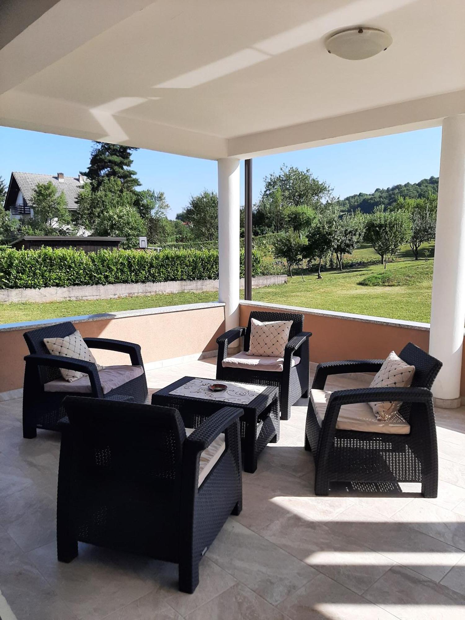 Apartment Gorska Vila Ogulin Esterno foto