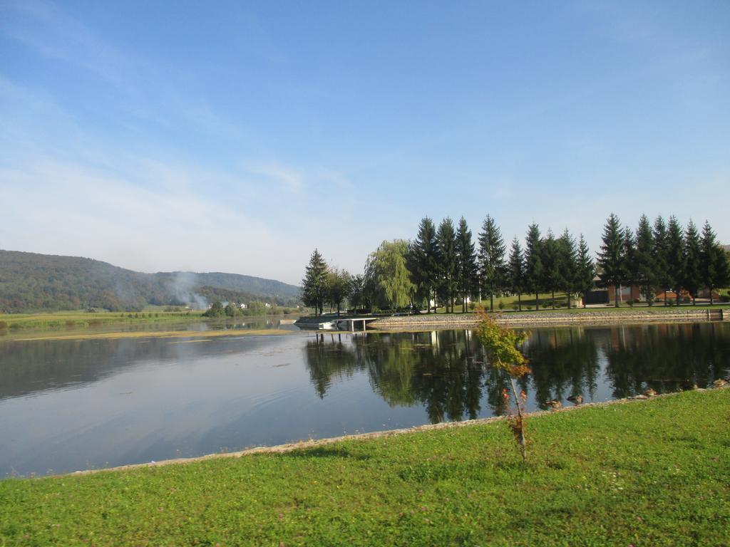 Apartment Gorska Vila Ogulin Esterno foto